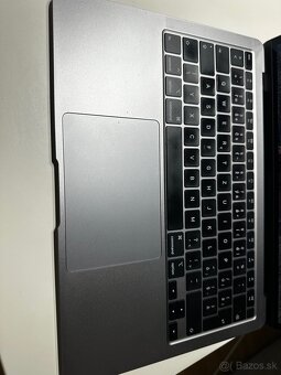 MacBook Air Retina 13 palcov - 2