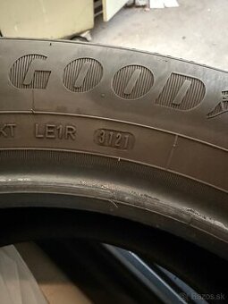 Letné pneumatiky 215/60 r17 - 2