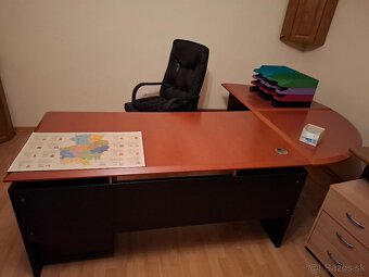 kancelársky stôl - 2