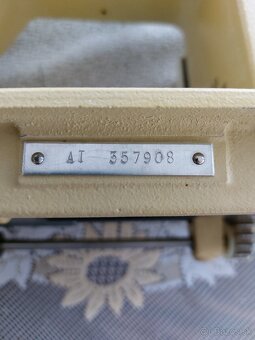 Šijací stroj VERITAS - 2