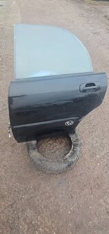 Dvere Subaru impreza - 2