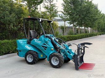 Predam Teleskopický mininakladač s pohonom 4x4 - 2