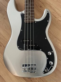 Precision bass SQUIER - 2