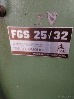 Nástrojárska frézka FGS 25/32 - 2