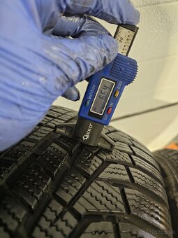 Zimné Pneu Hankook 205/60 R16 - 2