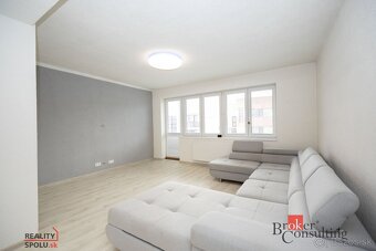 Bláznivá aprílová cena - RD Priechod - Rodinný dom s veľkým - 2