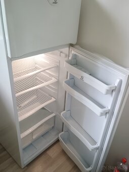 Chladnička Indesit - 2