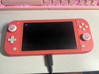 Nintendo Switch Lite + hry - 2