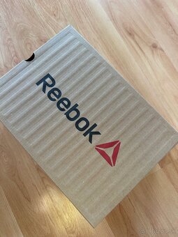 Reebok - 2