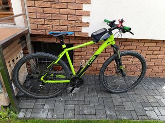 Horský bicykel CUBE 29" nová cena 350 eur - 2