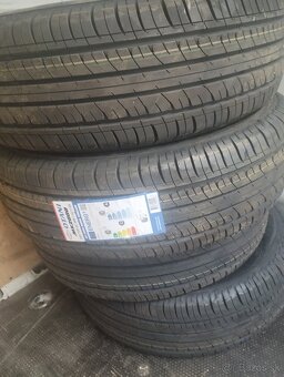 Letné pneumatiky 225/70R15C - 2