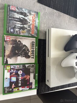 Xbox one S - 2
