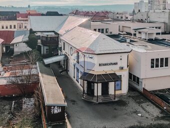 BUDOVA V CENTRE MESTA LUČENEC - 2