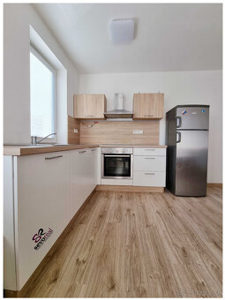 3i byt BB / PODLAVICE / PARKOVACIE MIESTO - 2