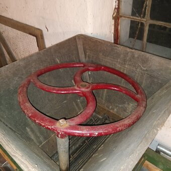 Predám mlynček na hrozno - 2