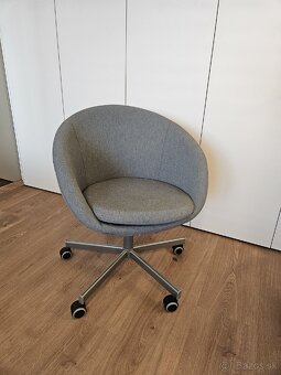 Šedá otočná stolička - 2