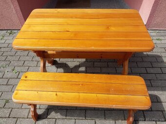 Predám pekný stôl s lavicami - 2