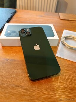 Apple iPhone 13 - 2