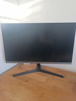 28" UHD Monitor UR550 - 2