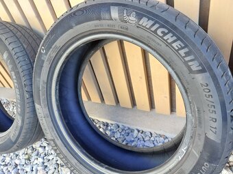 Michelin 205/55 R17 letné - 2