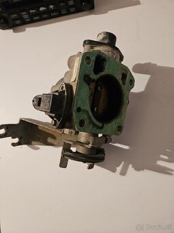 Honda accord 6g škrtiaca klapka - 2