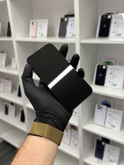ZÁRUKA 2 ROKY / Apple iPhone 15 Pro 256GB Black Titanium - 2