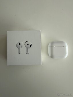 Apple AirPods 4. Generacie - 2