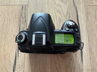 Nikon D90 - 2