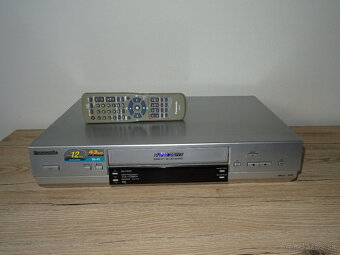 Špičkový videorekordér PANASONIC NV-HV61, 6 hlav,Hifi Stereo - 2