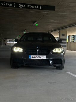 BMW F10 528i - 2