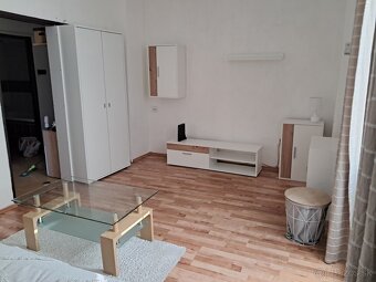 Prenajom 1 izbový byt Humenné - 2