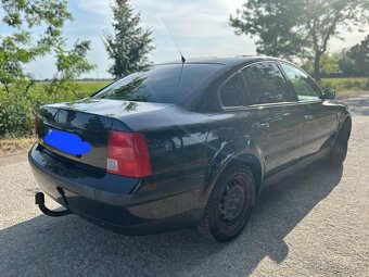 Volkswagen Passat - 2
