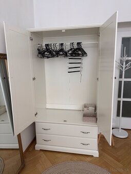 Biela skriňa z Ikea na predaj - 2