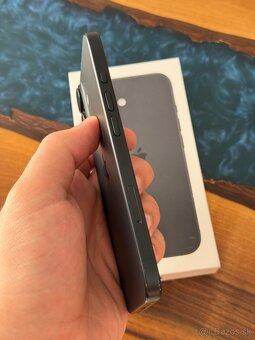 iPhone 16 128gb Black originalny stav - 2
