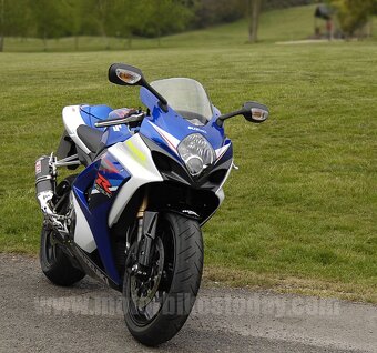 Suzuki gsxr 1000 K7,K8 predna kapota.. - 2