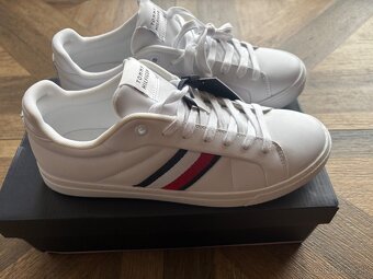 Pánske topánky TOMMY HILFIGER. Veľkosť 43 - 2