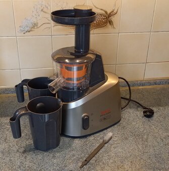 Predám odšťavovač Tefal - 2