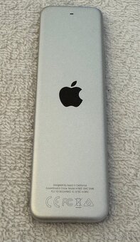 Pokazené diaľ.ovládanie na Apple TV 4k, A1962, Siri - 2
