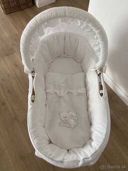 Mojžišov košík na podstavci - 2