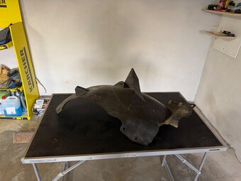 Podblatnik Mercedes r230 SL - 2