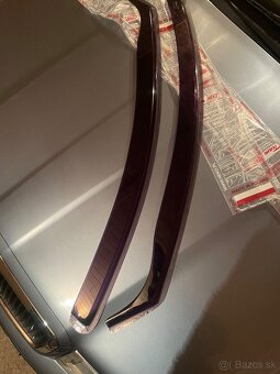 Hr-v okenne deflektory - 2