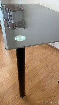 Jedálenský stôl - 2