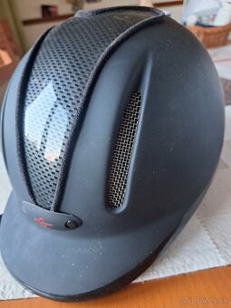 Predám detskú jazdeckú prilbu - kone - 2