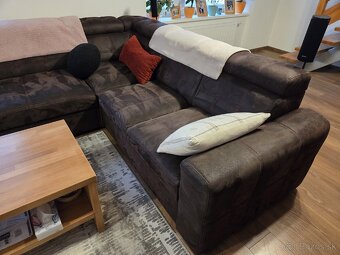 Predám rohový rozkladací gauč - 2