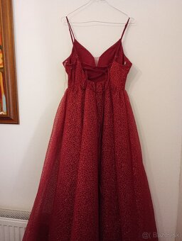 Predám šaty na ples alebo stužkovú - 2