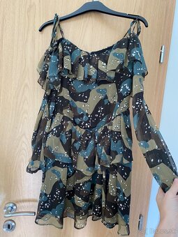 Damske maskacove saty guess - 2