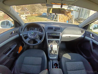 Skoda Octavia II Combi - 2