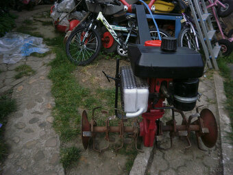 Malotraktor-Rotavator VARI - 2