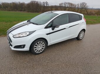 Ford Fiesta 1,2 44 kw rok 2013 - 2