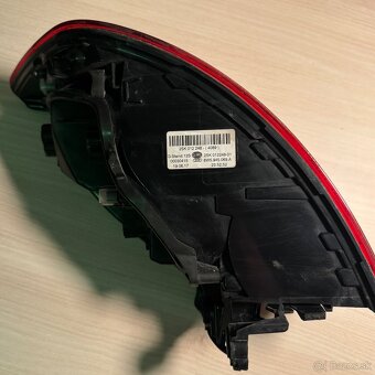 Audi A4 B9 sedan zadné svetlá originál - 2
